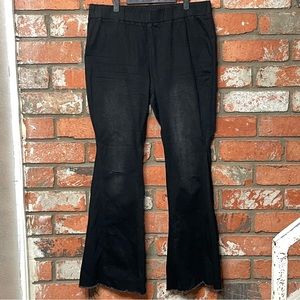 EUC Bell Bottom Jeans Black 2X